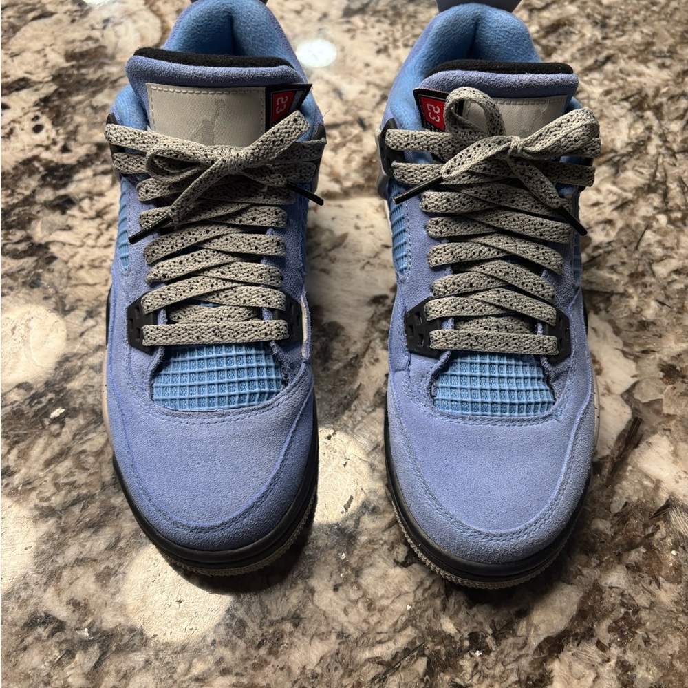 Jordan 4 University Blue